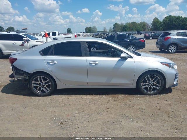 2019 KIA FORTE S 13