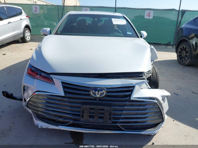 2019 TOYOTA AVALON HYBRID LIMITED 13