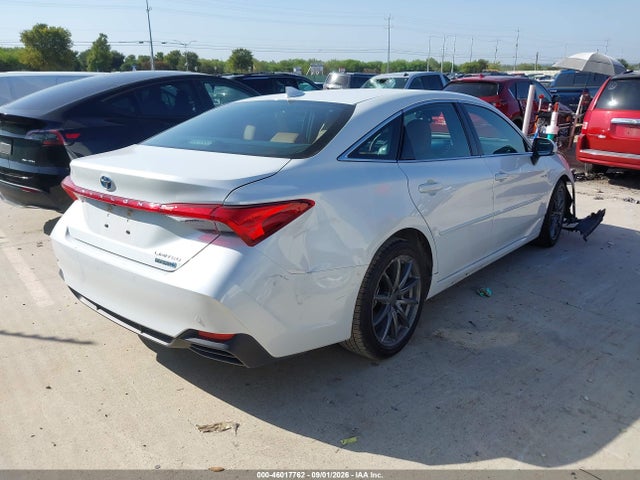 2019 TOYOTA AVALON HYBRID LIMITED 4