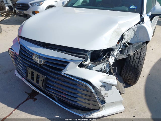 2019 TOYOTA AVALON HYBRID LIMITED 6