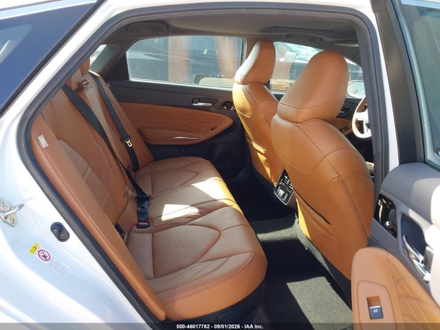 2019 TOYOTA AVALON HYBRID LIMITED 8