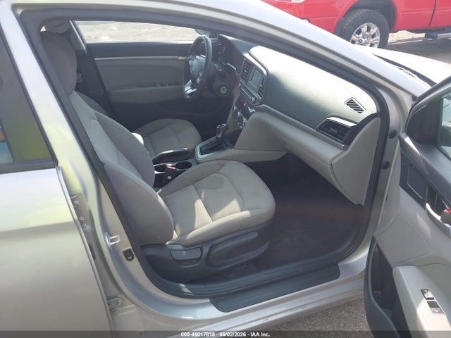 2020 HYUNDAI ELANTRA SE 5