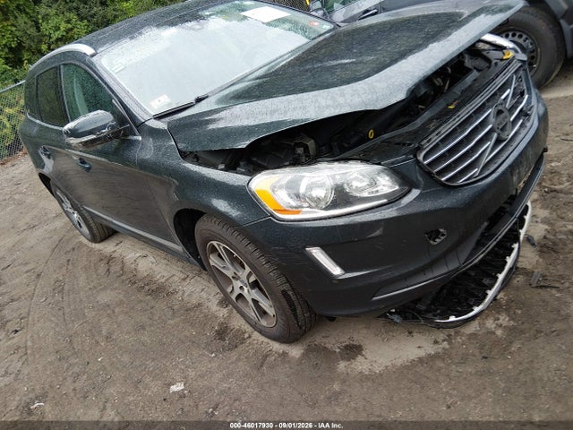 2014 VOLVO XC60 T6 R-DESIGN