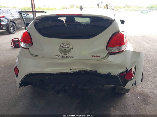 صورة 6 لـ 2015 Hyundai VELOSTER TURBO