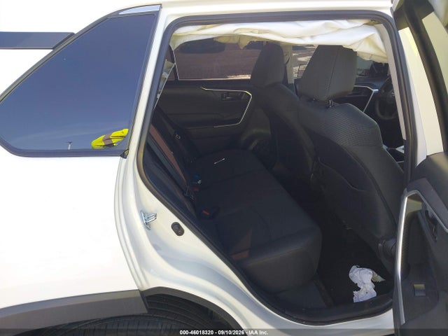 2025 TOYOTA RAV4 LE 8