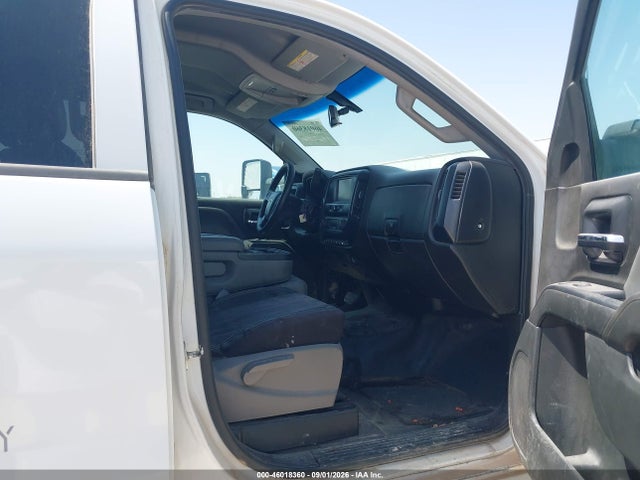 2019 CHEVROLET SILVERADO 6500HD 1WT 5