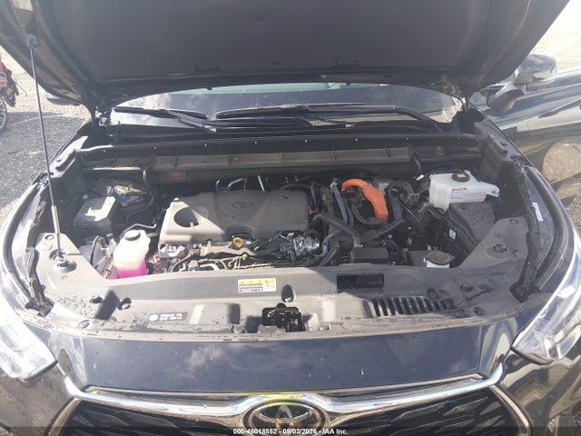 2026 TOYOTA HIGHLANDER HYBRID PLATINUM 10