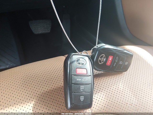 2026 TOYOTA HIGHLANDER HYBRID PLATINUM 11