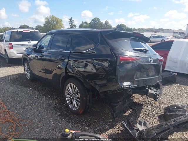 2026 TOYOTA HIGHLANDER HYBRID PLATINUM 3