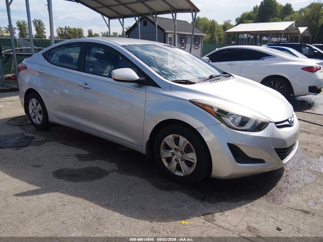 2016 HYUNDAI ELANTRA SE