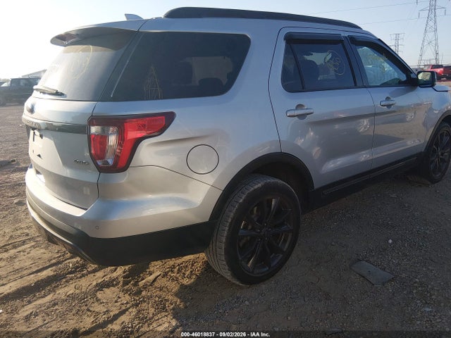 2017 FORD EXPLORER XLT 4
