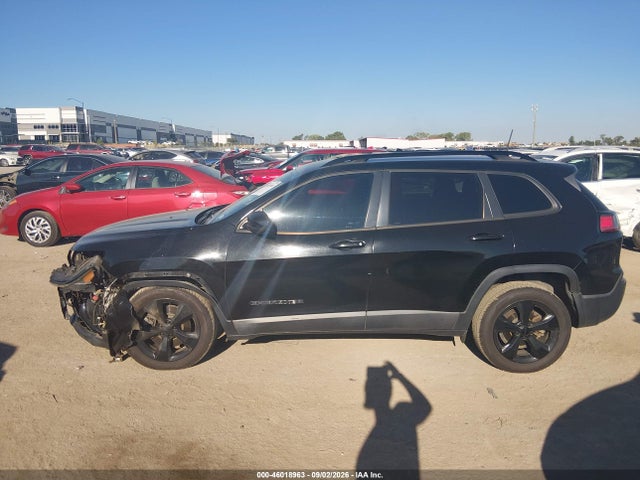 2019 JEEP CHEROKEE ALTITUDE FWD 11