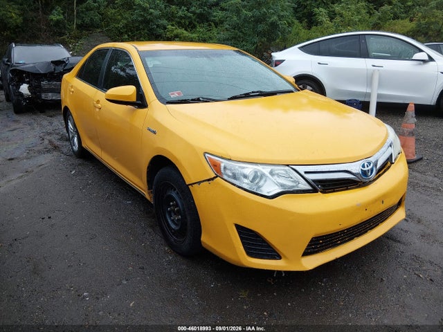 2013 TOYOTA CAMRY LE