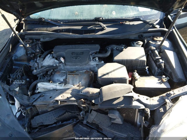 2017 TOYOTA CAMRY SE 10