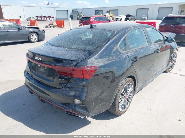 2023 KIA FORTE GT 4