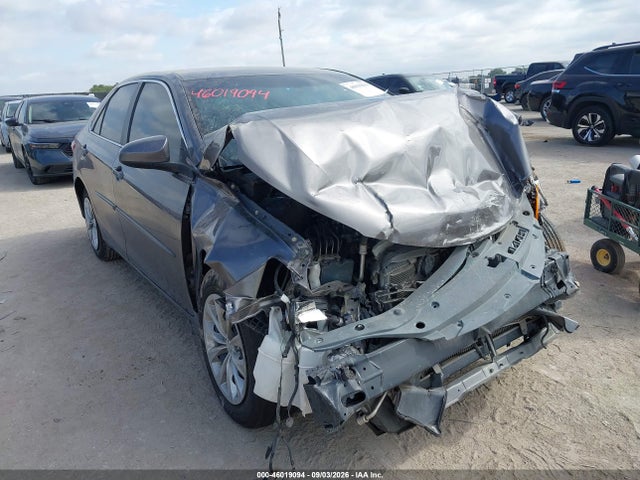 2016 TOYOTA CAMRY LE