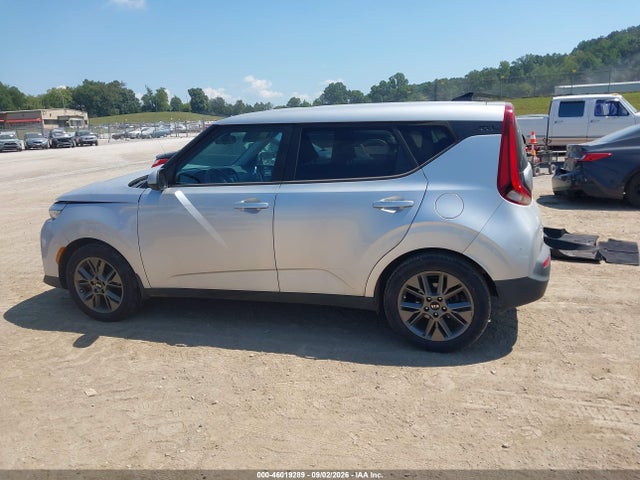 2021 KIA SOUL S 14