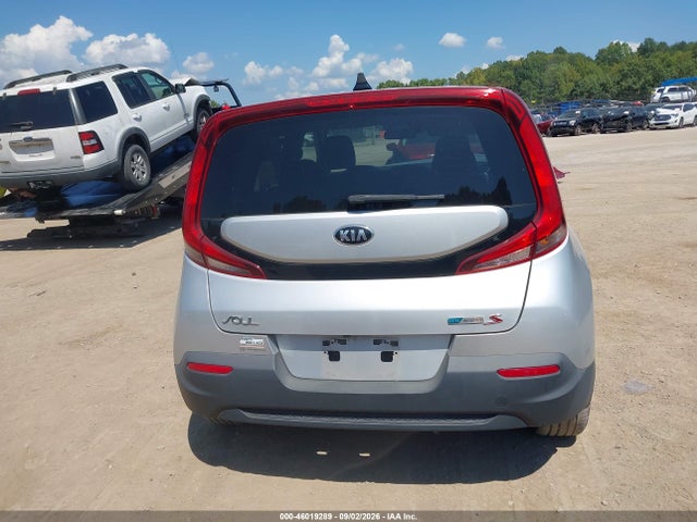 2021 KIA SOUL S 16