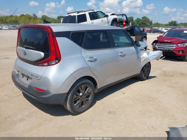 2021 KIA SOUL S 4