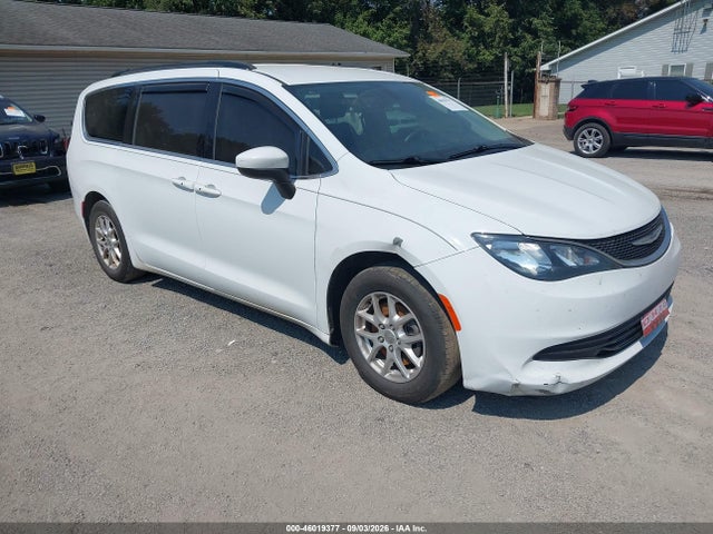 2020 CHRYSLER VOYAGER LXI