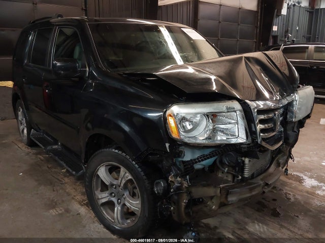 2015 HONDA PILOT SE