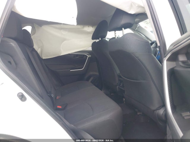 2023 TOYOTA RAV4 LE 8