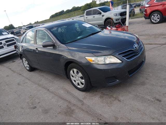 2010 TOYOTA CAMRY LE