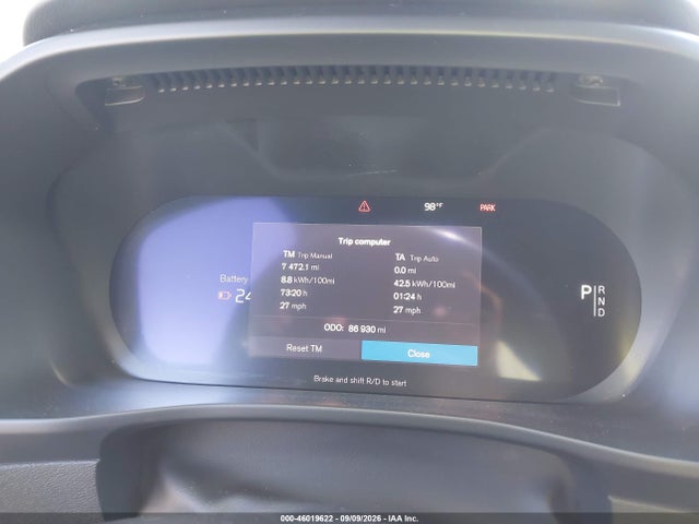 2021 VOLVO XC40 RECHARGE PURE ELECTRIC P8 7