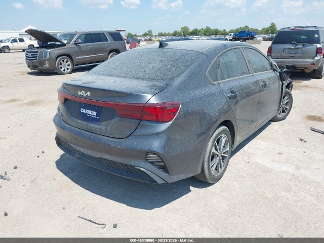 2023 KIA FORTE LXS 4
