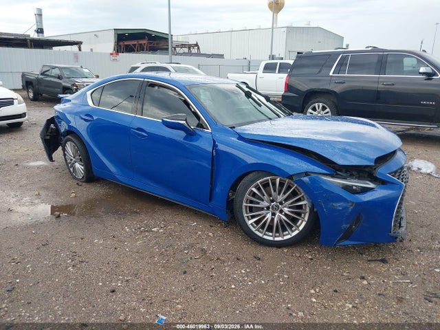 2022 LEXUS IS 