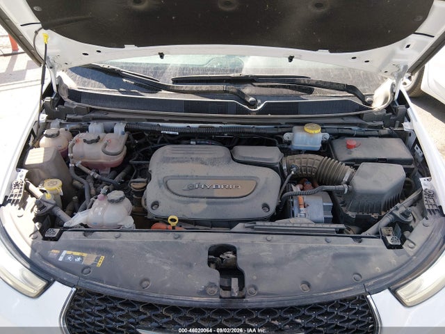 2023 CHRYSLER PACIFICA HYBRID LIMITED 10