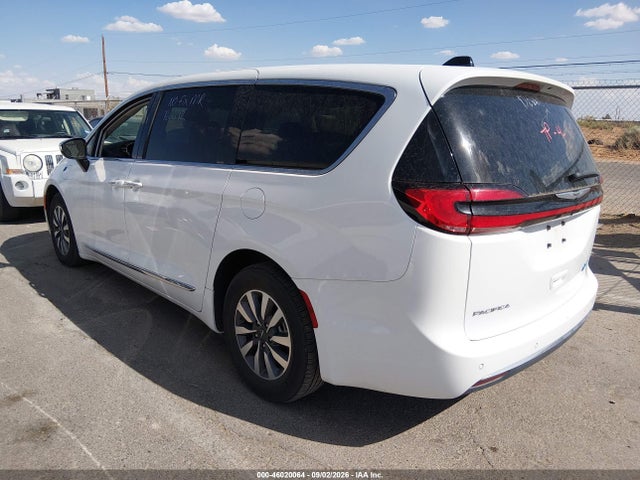 2023 CHRYSLER PACIFICA HYBRID LIMITED 3