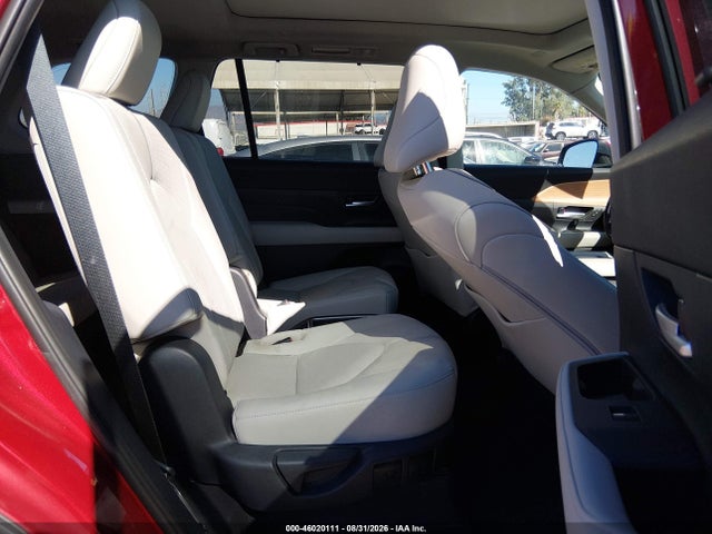 2026 TOYOTA GRAND HIGHLANDER PLATINUM 8