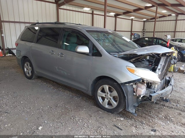 2015 TOYOTA SIENNA LE 8 PASSENGER