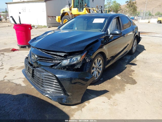 2018 TOYOTA CAMRY LE 2