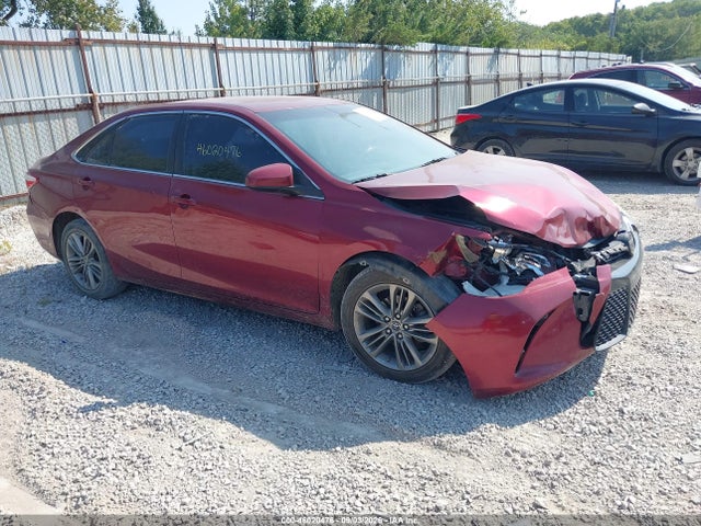 2015 TOYOTA CAMRY SE