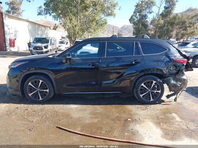 2021 TOYOTA HIGHLANDER XSE 14
