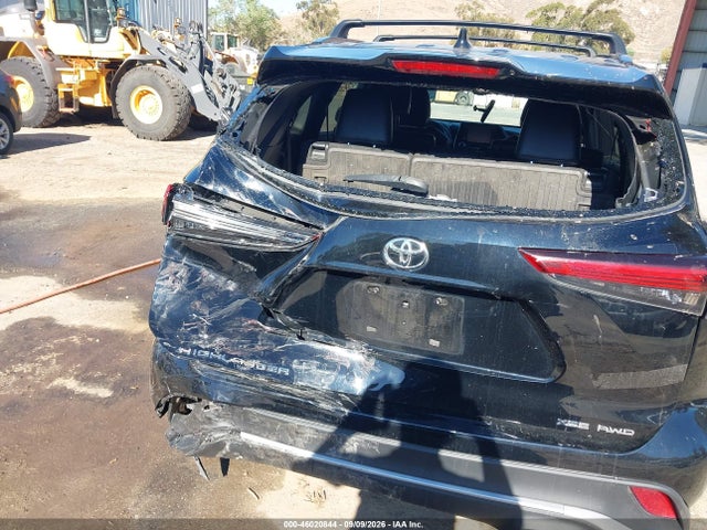 2021 TOYOTA HIGHLANDER XSE 17