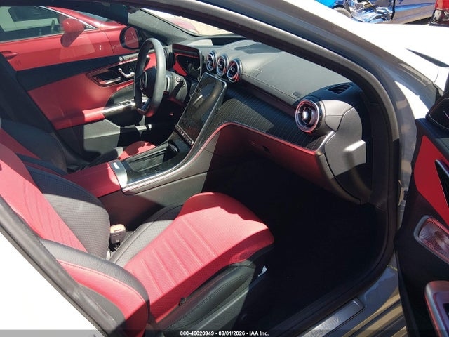 2026 MERCEDES-BENZ C 300 5