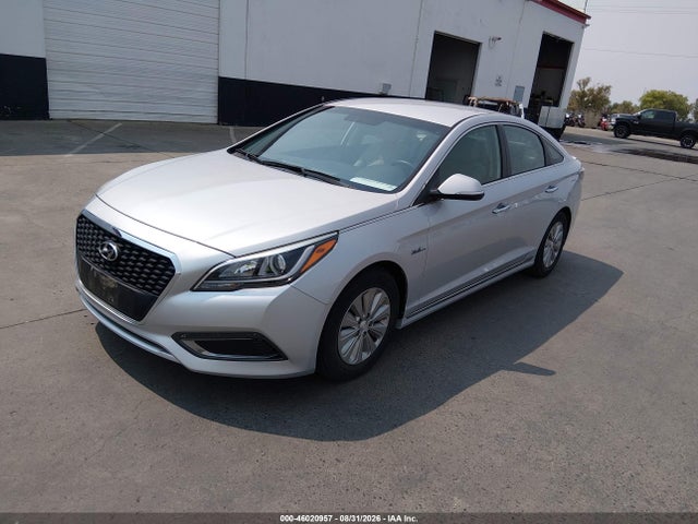 2017 Hyundai SONATA HYBRID SE — фото 2