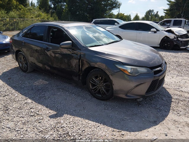 2017 TOYOTA CAMRY SE