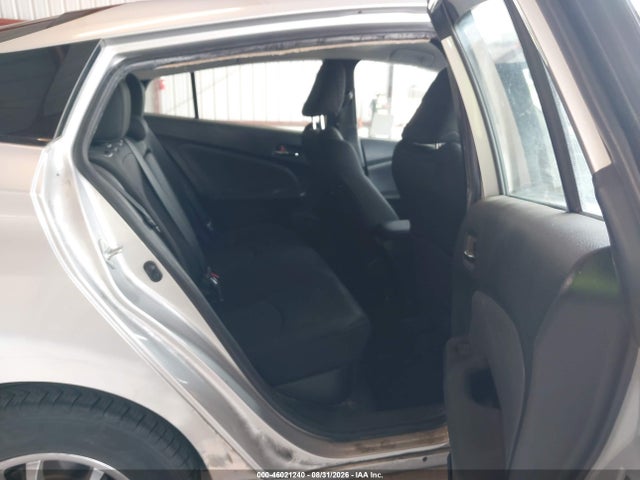 صورة 8 لـ 2019 Toyota PRIUS LE