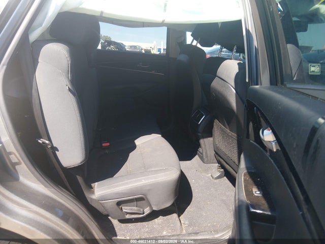 2017 KIA SORENTO 2.4L LX 8