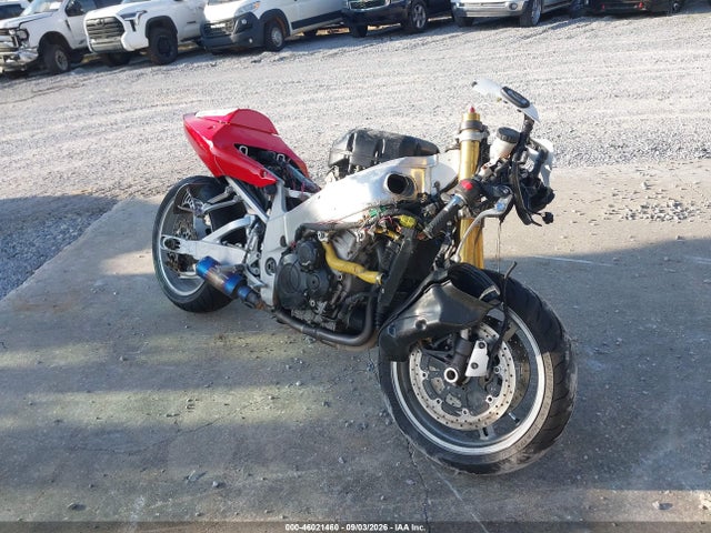 2001 SUZUKI GSX 