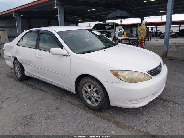 2005 TOYOTA CAMRY LE V6