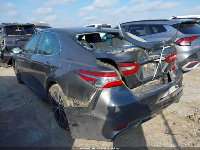 2019 TOYOTA CAMRY SE 3
