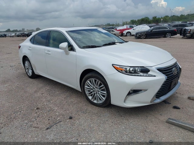 2016 LEXUS ES 