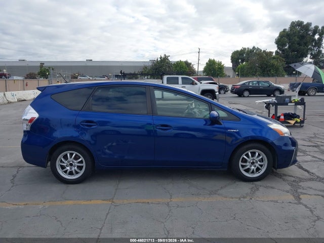 2014 Toyota PRIUS V THREE — фото 13