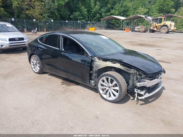 2018 TESLA MODEL 3 LONG RANGE/PERFORMANCE