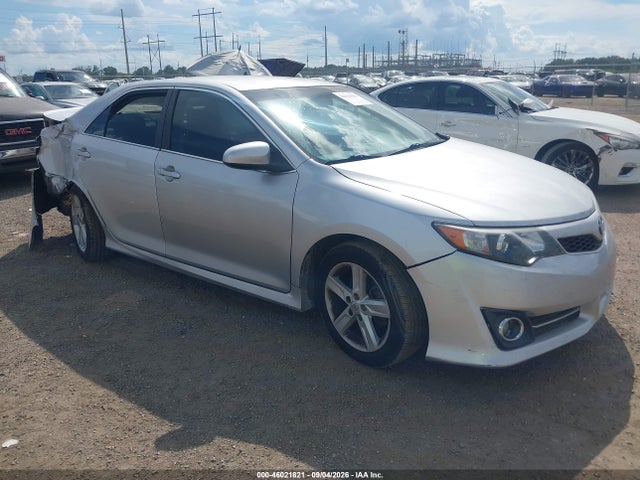 2013 TOYOTA CAMRY SE